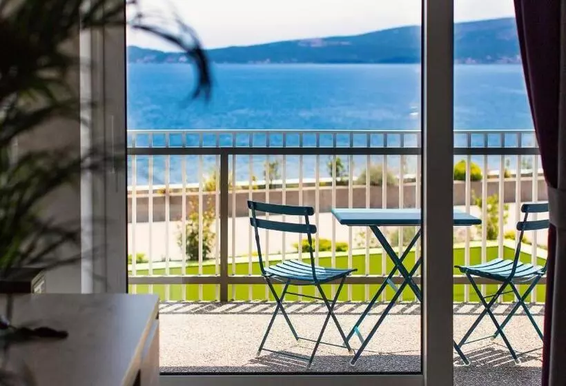 Carine Hotel Park