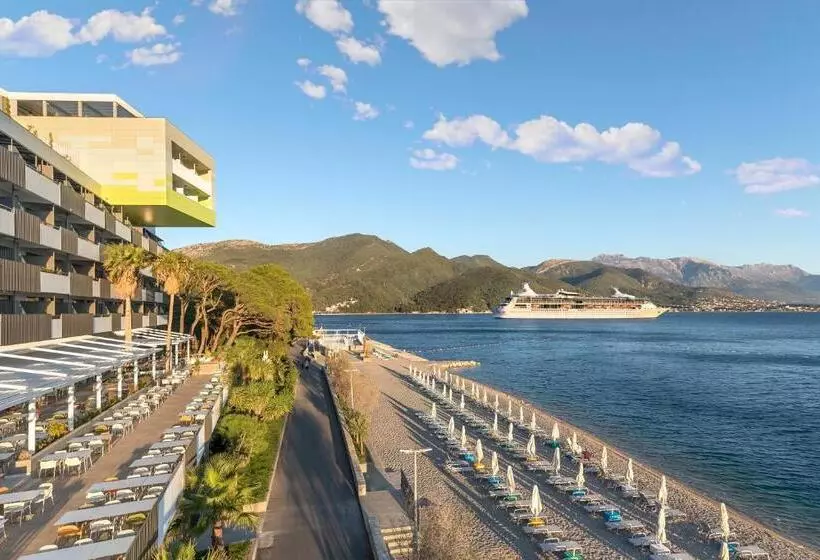Carine Hotel Park