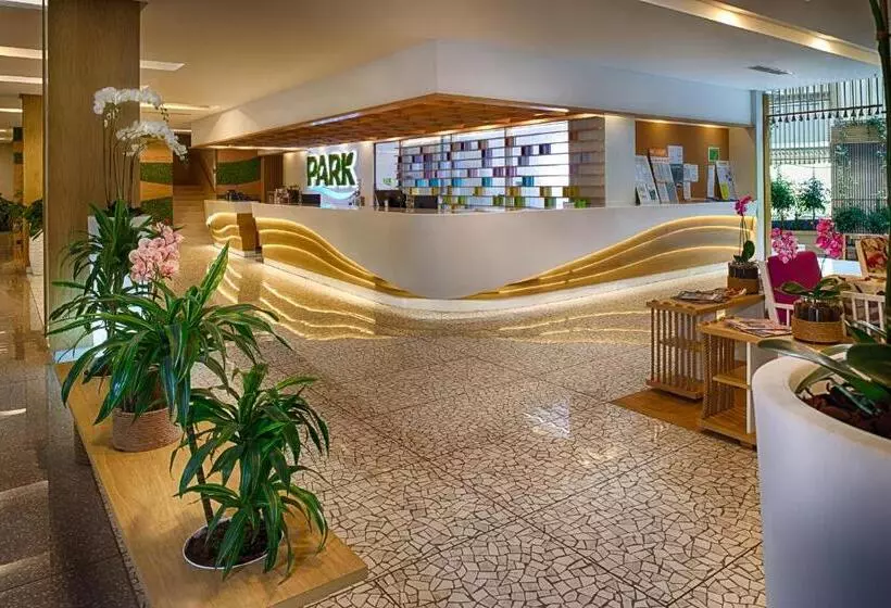 Carine Hotel Park