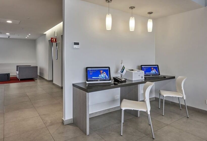 בית מלון כפרי City Express Junior By Marriott Puebla Angelopolis