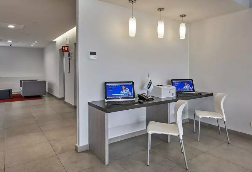 ホテル City Express Junior By Marriott Puebla Angelopolis