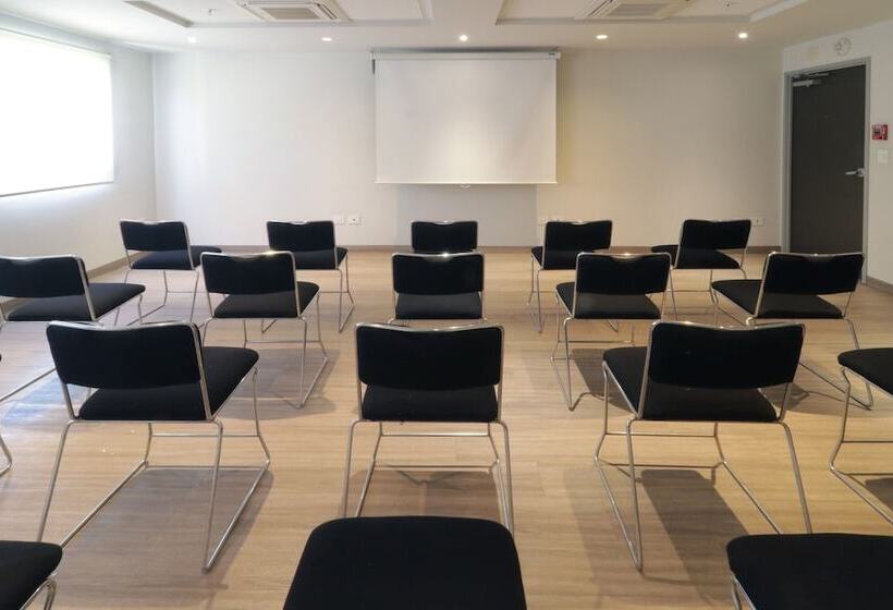 בית מלון כפרי City Express Junior By Marriott Puebla Angelopolis