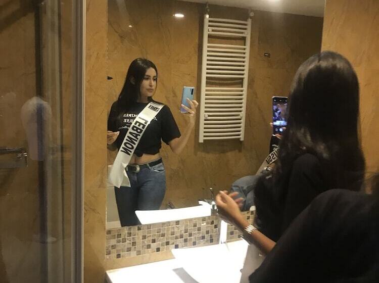 Delora Hotel And Suites