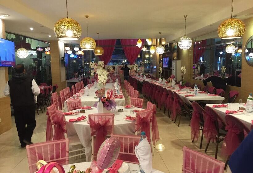 Delora Hotel And Suites