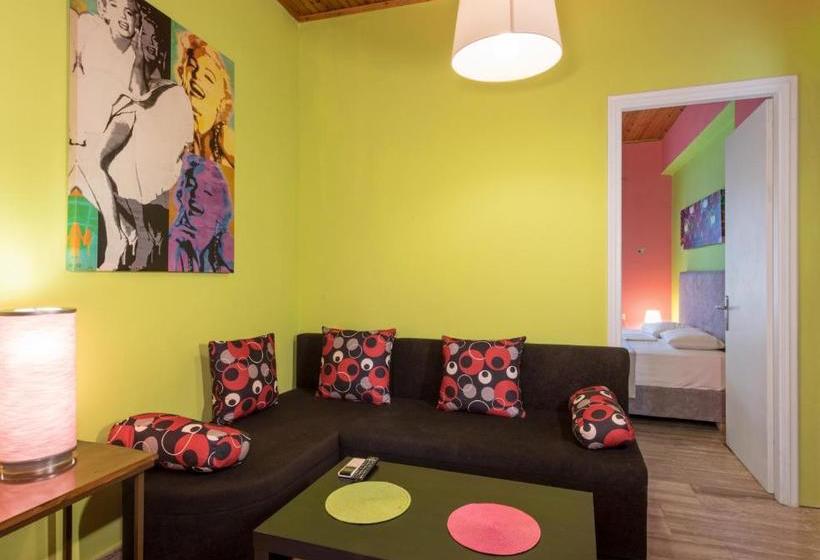 호텔 Helena Apartments & Villas