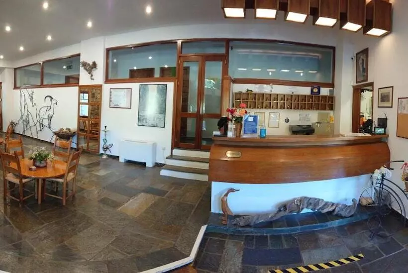 ホテル Neos Omalos