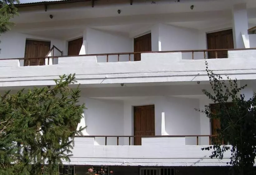 ホテル Neos Omalos