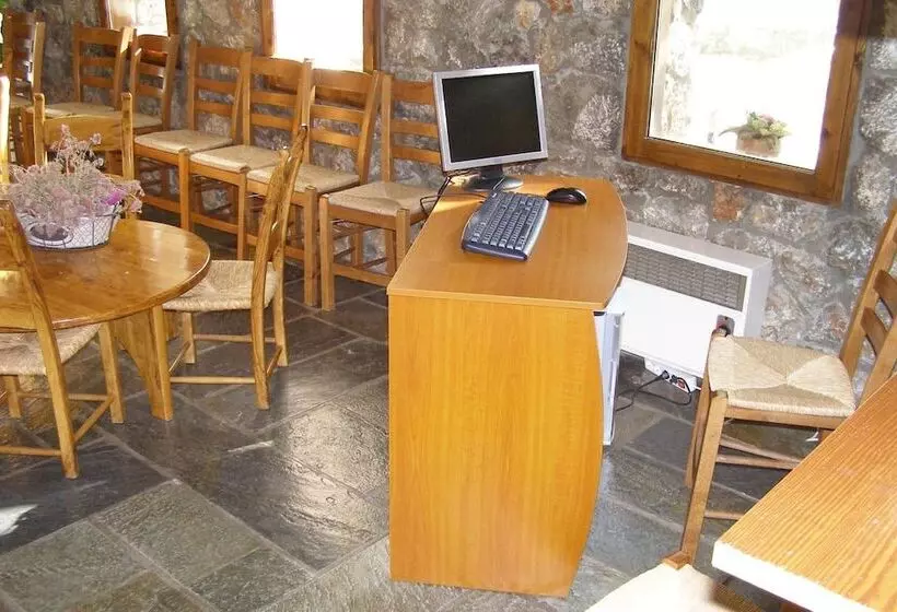 ホテル Neos Omalos