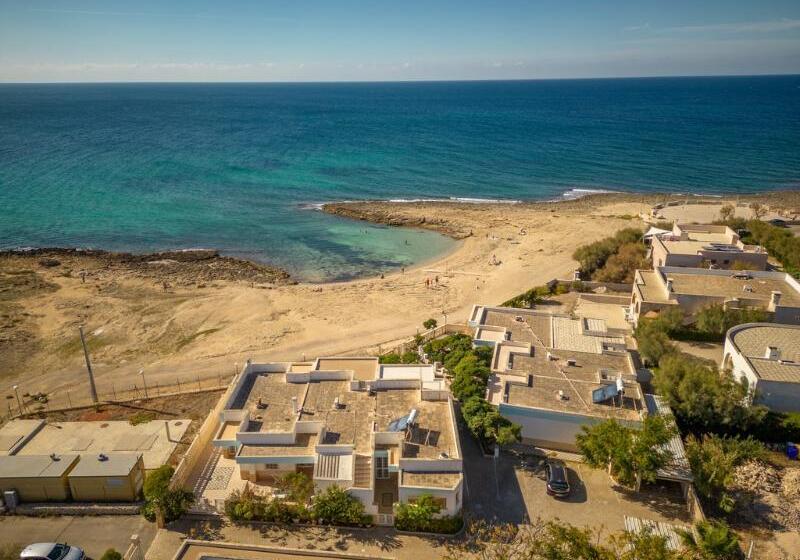 בית מלון כפרי Residence La Caletta