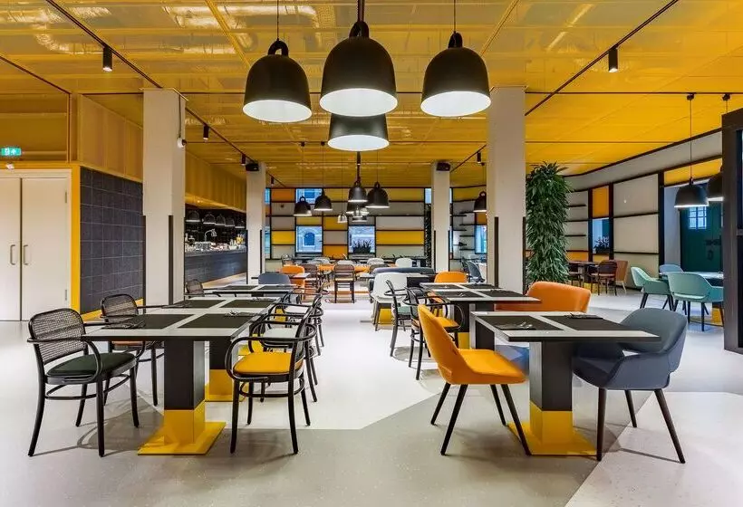 Hotelli Room Mate Bruno