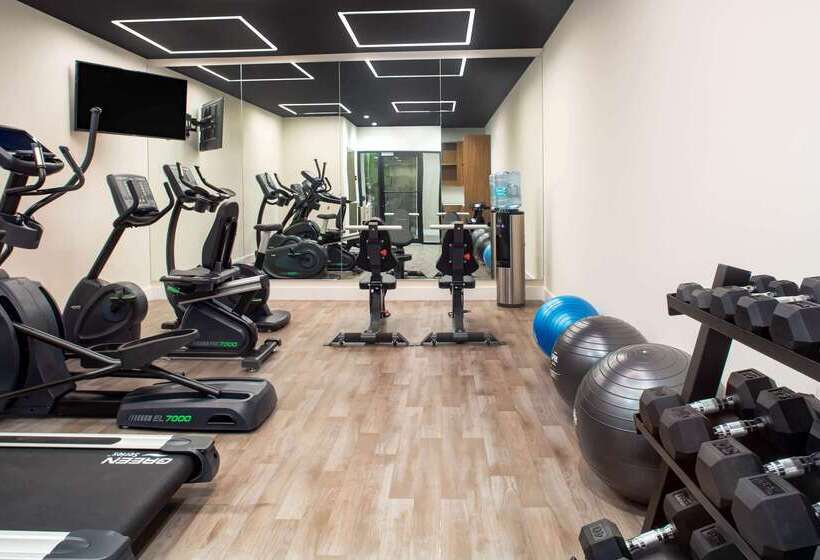 בית מלון כפרי Wyndham Garden Ft Lauderdale Airport & Cruise Port