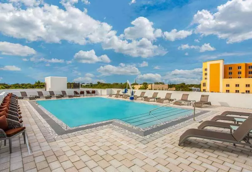 Hotelli Wyndham Garden Ft Lauderdale Airport & Cruise Port