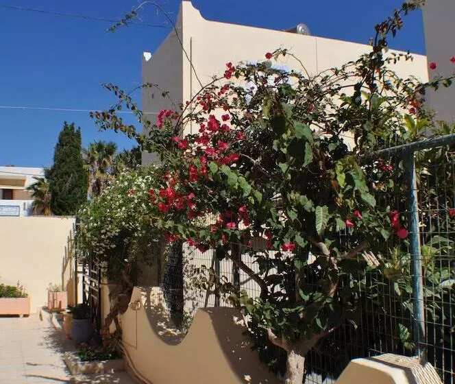 ホテル Zouboulia Apartments