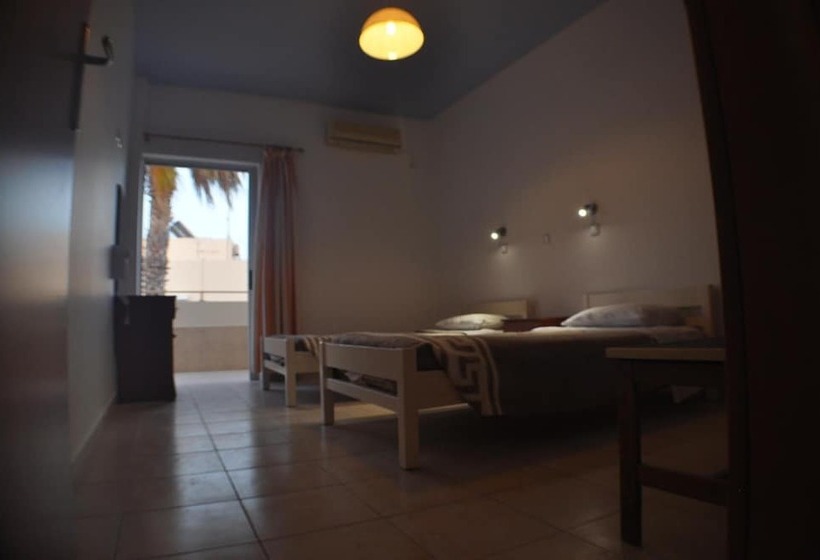 בית מלון כפרי Zouboulia Apartments