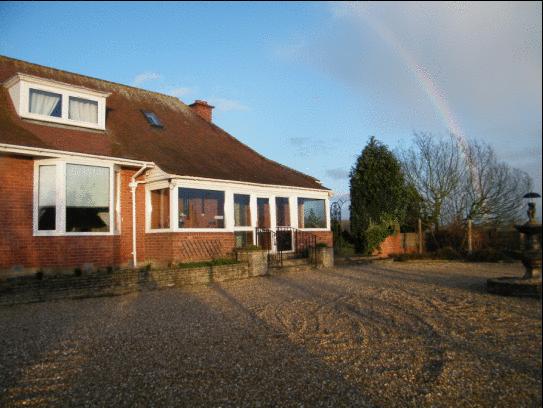 ベッドアンドブレックファースト Eastcote Luxury Guest House