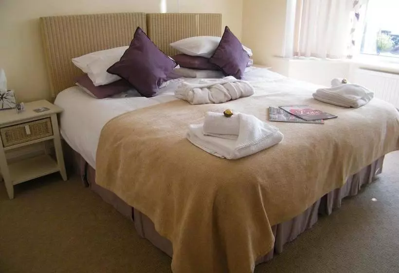 Bed and Breakfast Eastcote Luxury Guest House