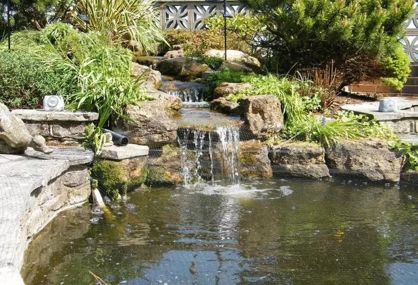 Bed and Breakfast Eastcote Luxury Guest House