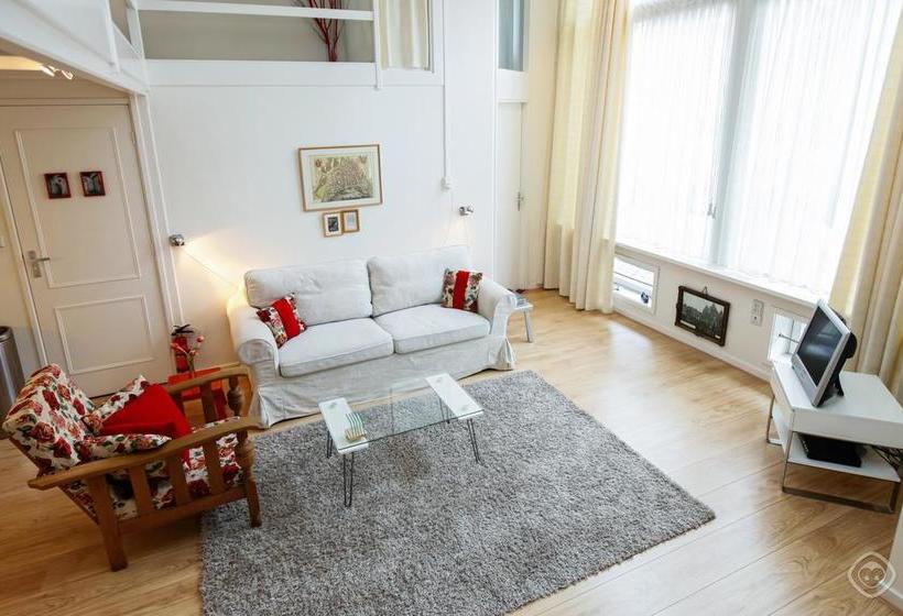 Bed and Breakfast Studio Boom Apartment