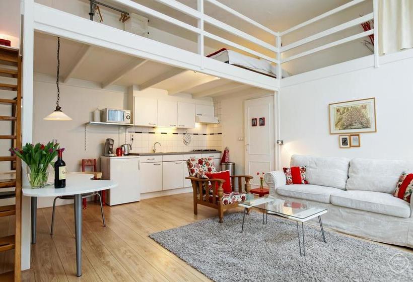 Bed and Breakfast Studio Boom Apartment