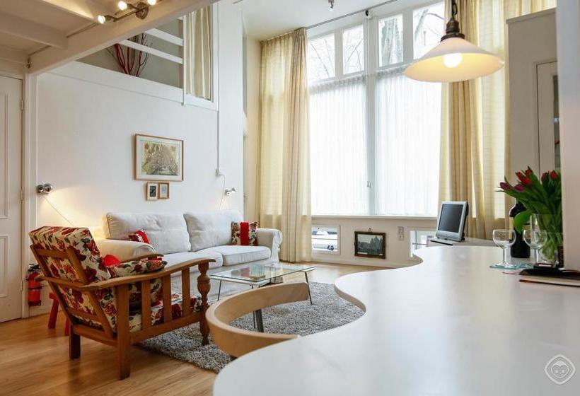 Bed and Breakfast Studio Boom Apartment