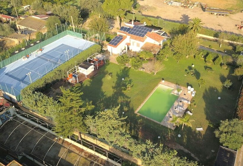 مبيت وإفطار Villa Savarino