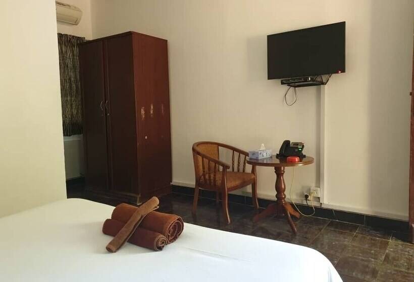 هتل African Village