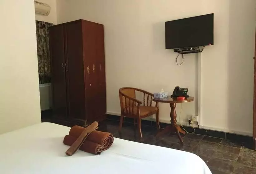 هتل African Village