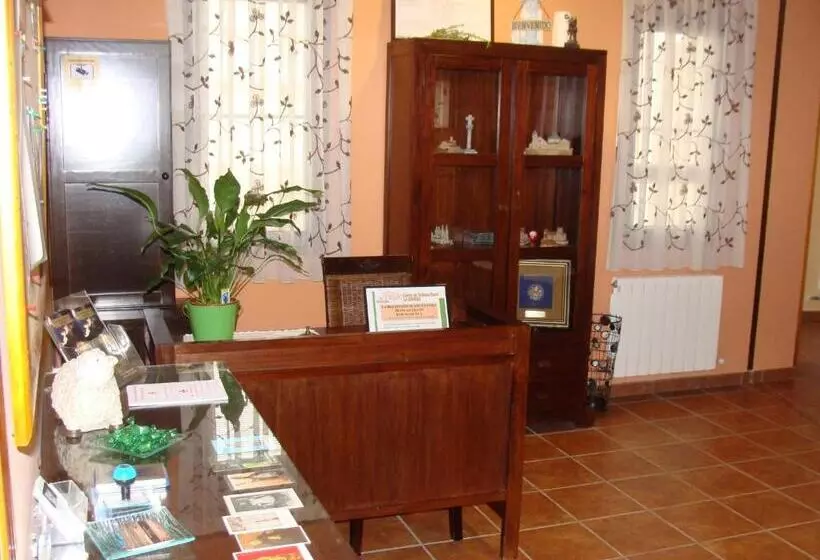 ホテル Alojamiento Rural La Henera