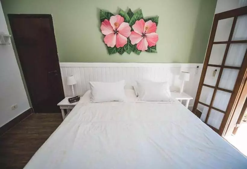 ホテル Chez Louise Et Louis Pé Na Areia