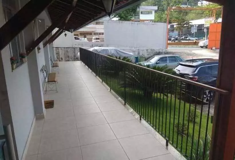 ホテル Dos Viajantes