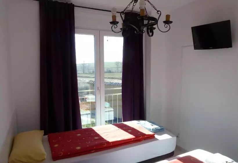 ホテル Hostal Moratinos