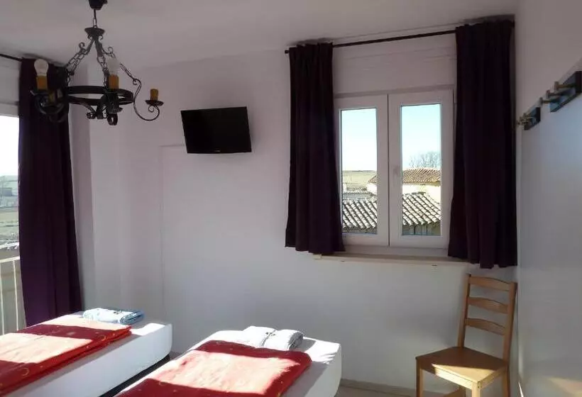 ホテル Hostal Moratinos