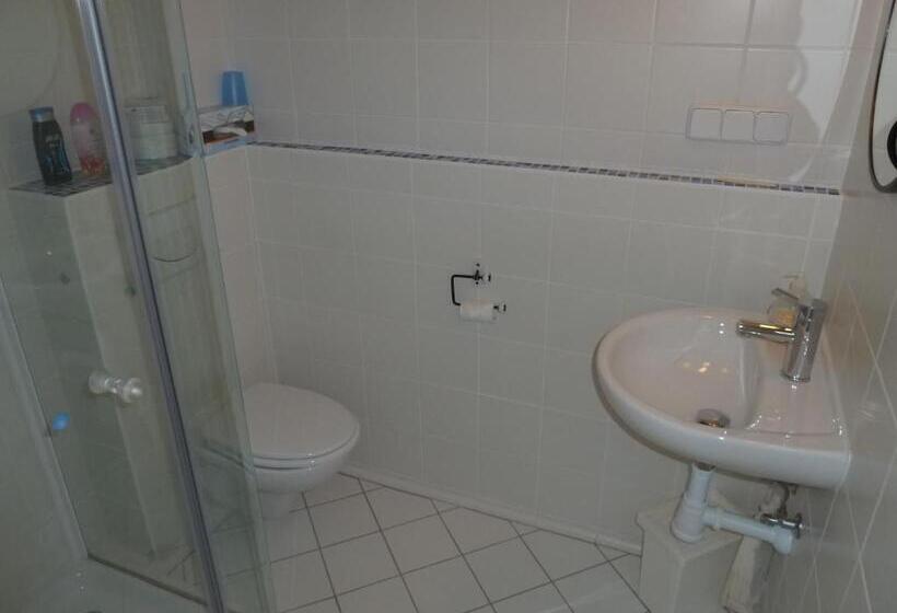 호텔 Hostal Moratinos