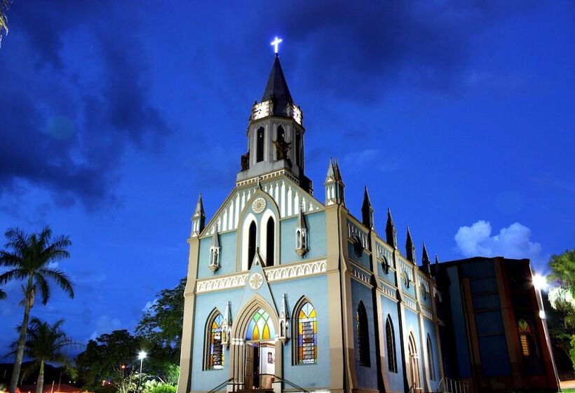 هتل Hot Beach Resort