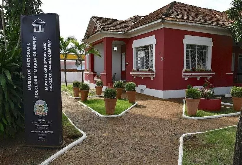 Hotelli Hot Beach Resort