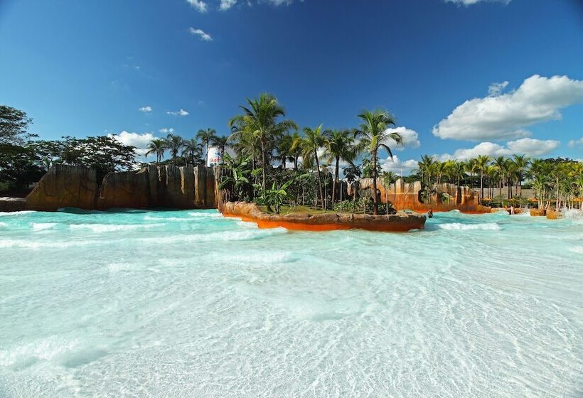 هتل Hot Beach Resort