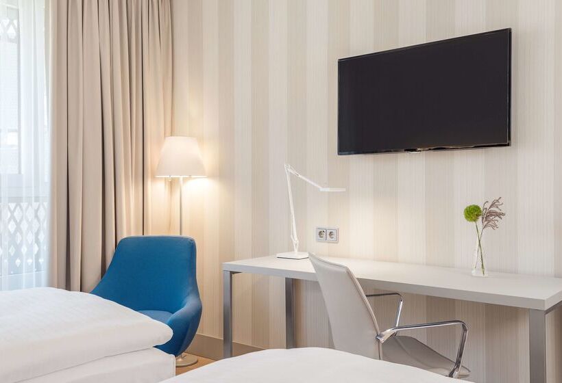 בית מלון כפרי NH Graz City