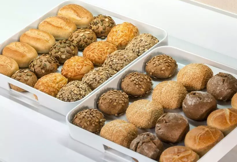 Hotelli NH Graz City