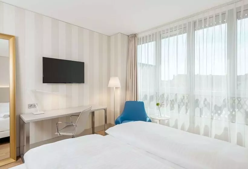 Hotelli NH Graz City