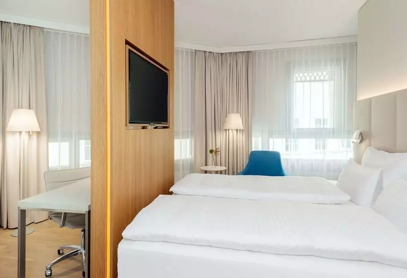 Hotelli NH Graz City