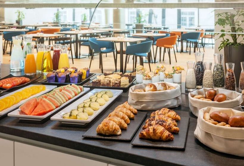 בית מלון כפרי NH Graz City