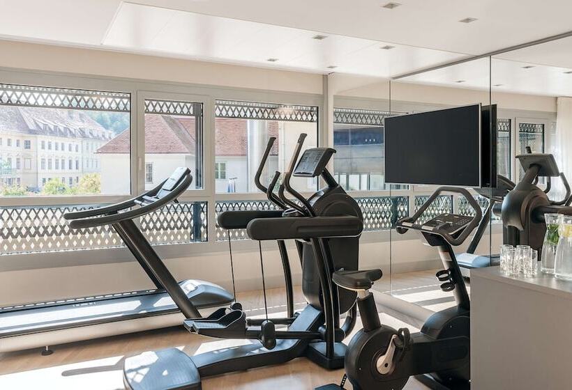 בית מלון כפרי NH Graz City