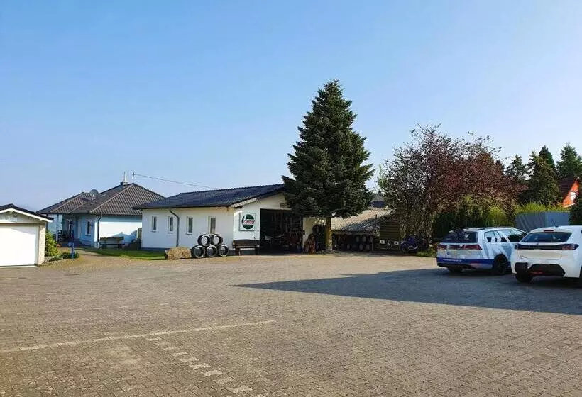 Hotelli & Restaurant Hüllen