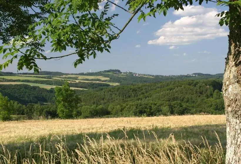 Hotelli & Restaurant Hüllen