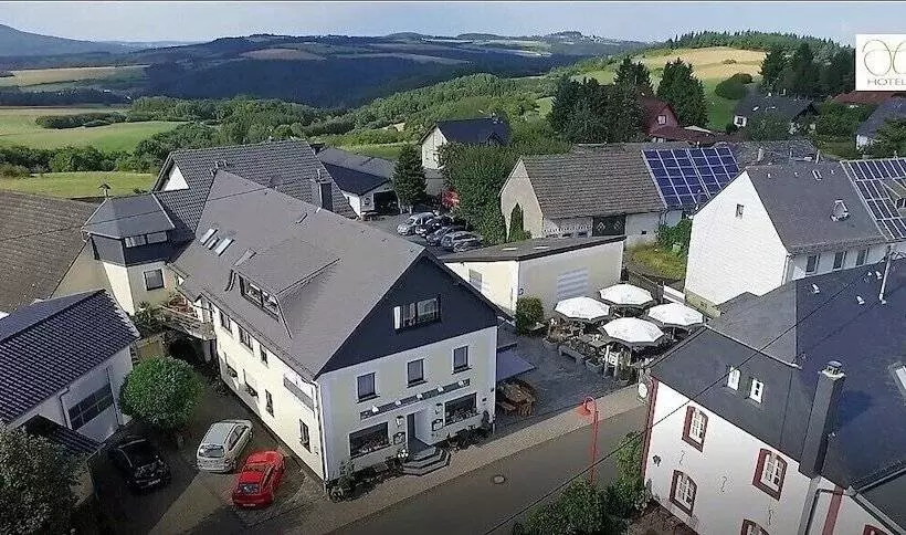 Hotelli & Restaurant Hüllen