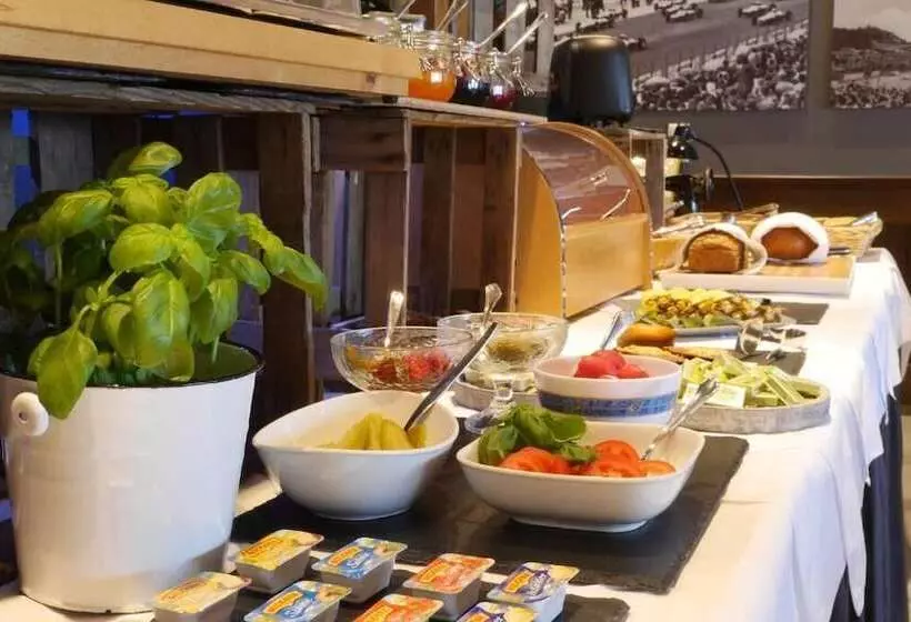 Hotelli & Restaurant Hüllen