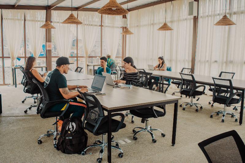 בית מלון כפרי Socialtel Montañita   Formerly Selina Montañita