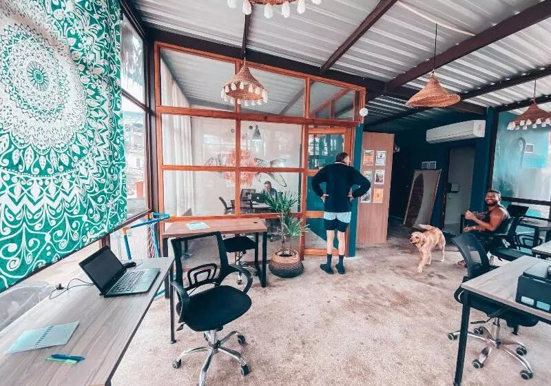 ホテル Socialtel Montañita   Formerly Selina Montañita