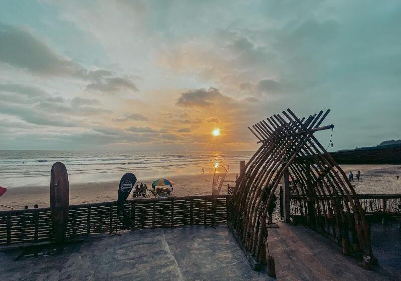 בית מלון כפרי Socialtel Montañita   Formerly Selina Montañita