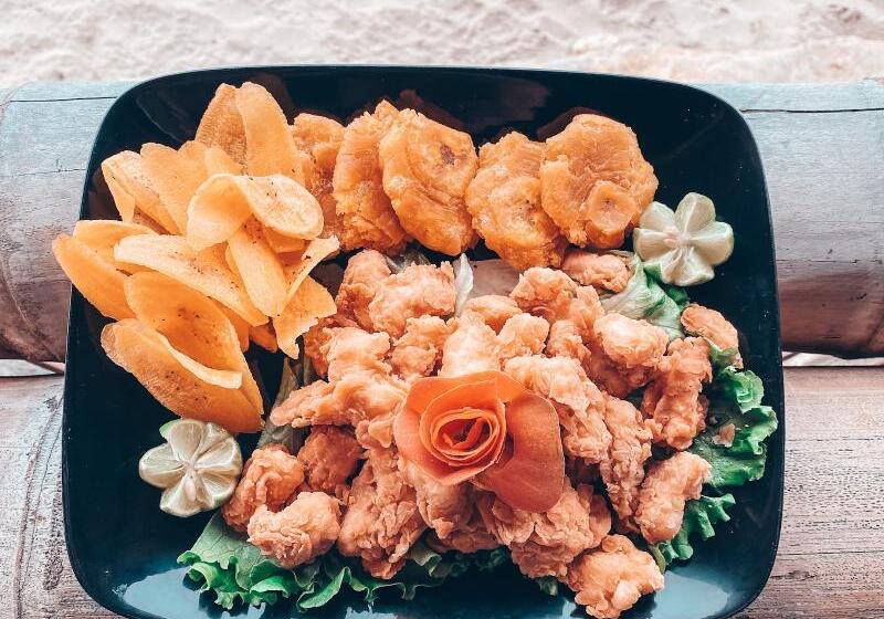 בית מלון כפרי Socialtel Montañita   Formerly Selina Montañita